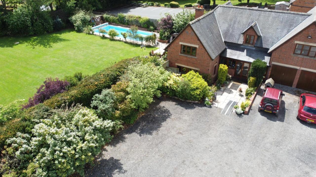 Castle Farmhouse Bed And Breakfast Glenfield Esterno foto