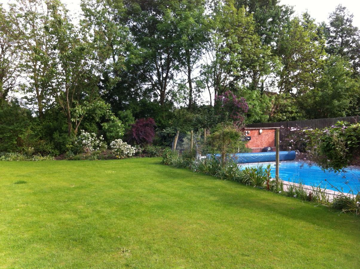 Castle Farmhouse Bed And Breakfast Glenfield Esterno foto