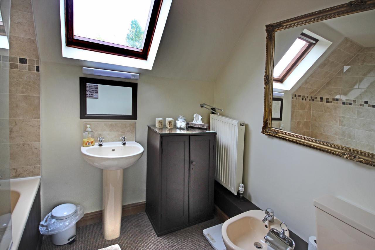 Castle Farmhouse Bed And Breakfast Glenfield Esterno foto